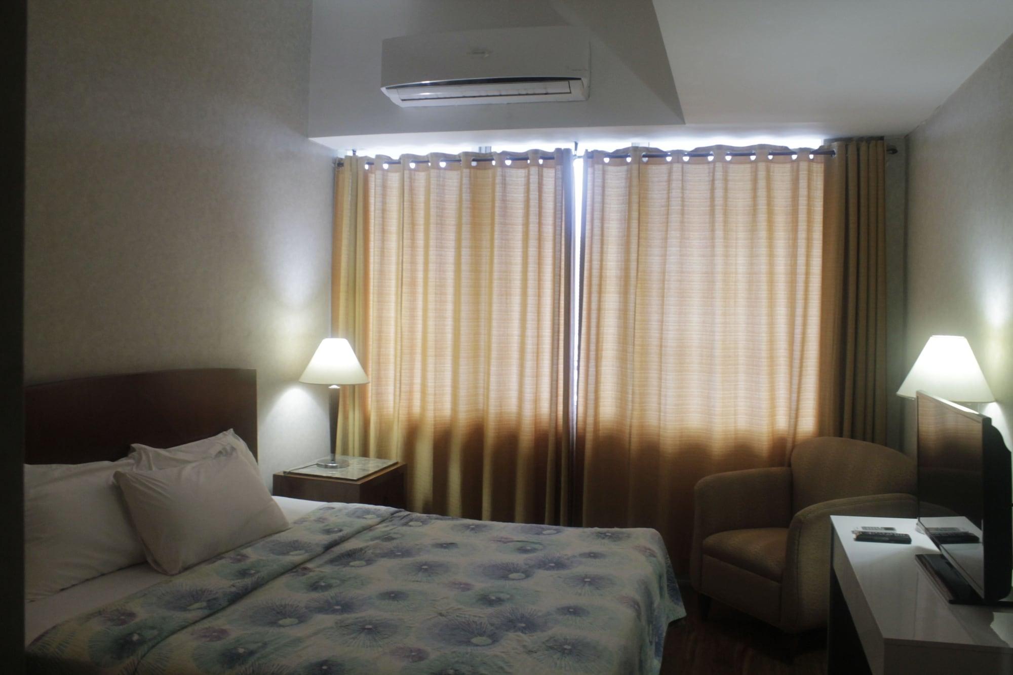 Pearl Manila Hotel Екстер'єр фото