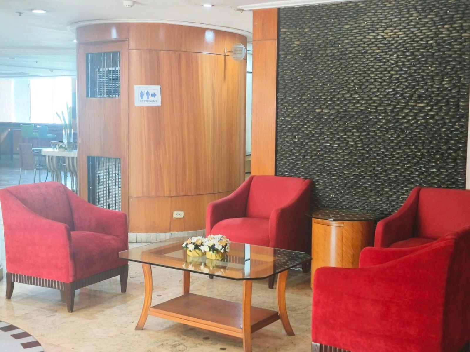 Pearl Manila Hotel Екстер'єр фото