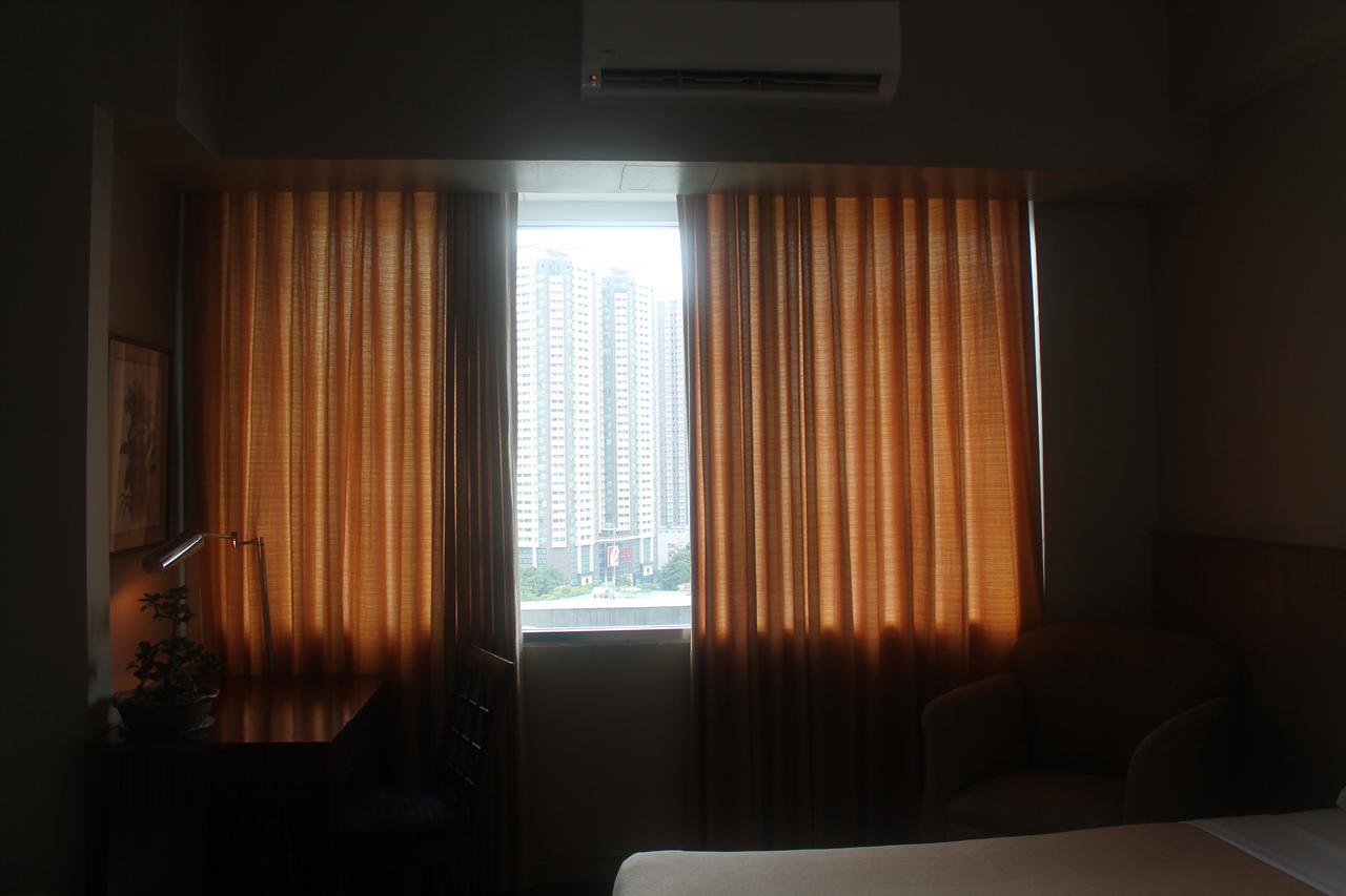 Pearl Manila Hotel Екстер'єр фото